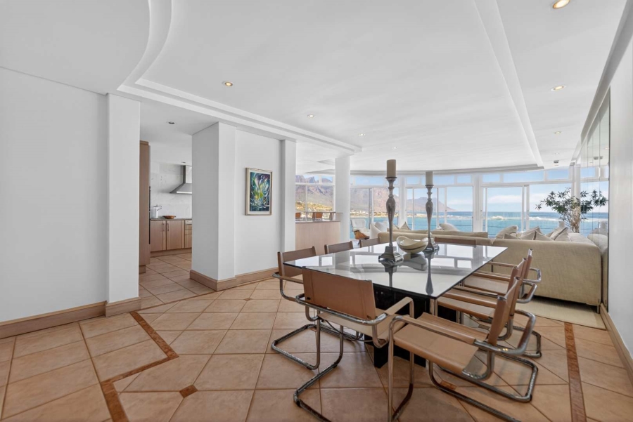 3 Bedroom Property for Sale in Clifton Western Cape